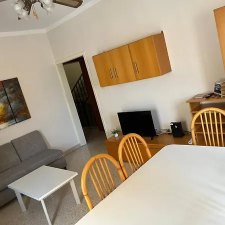 Apartment 3bed In By Homely *